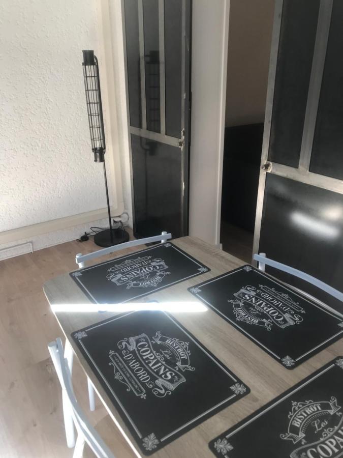 Studio 2 Adultes 2 Enfants Sanary Sur Mer A 800M De La Mer Exterior foto